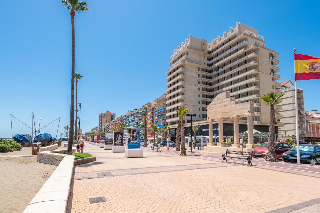 Atico 2 Dormitorios Junto A La Playa By Renthas Fuengirola Exterior foto
