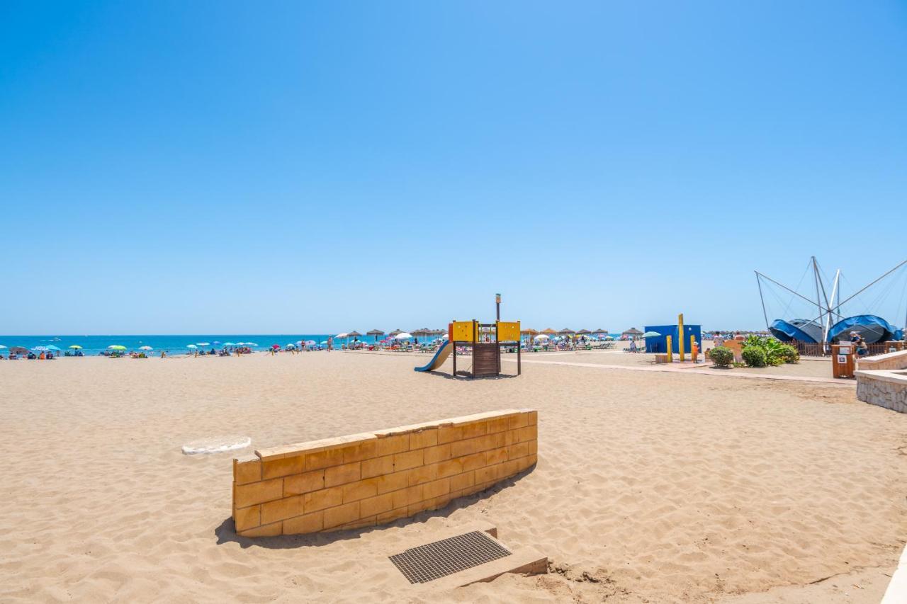 Atico 2 Dormitorios Junto A La Playa By Renthas Fuengirola Exterior foto